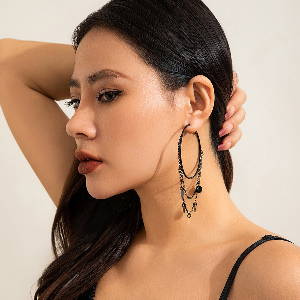 Sweet punk style black pentagonal star earrings Gothic dark earrings
