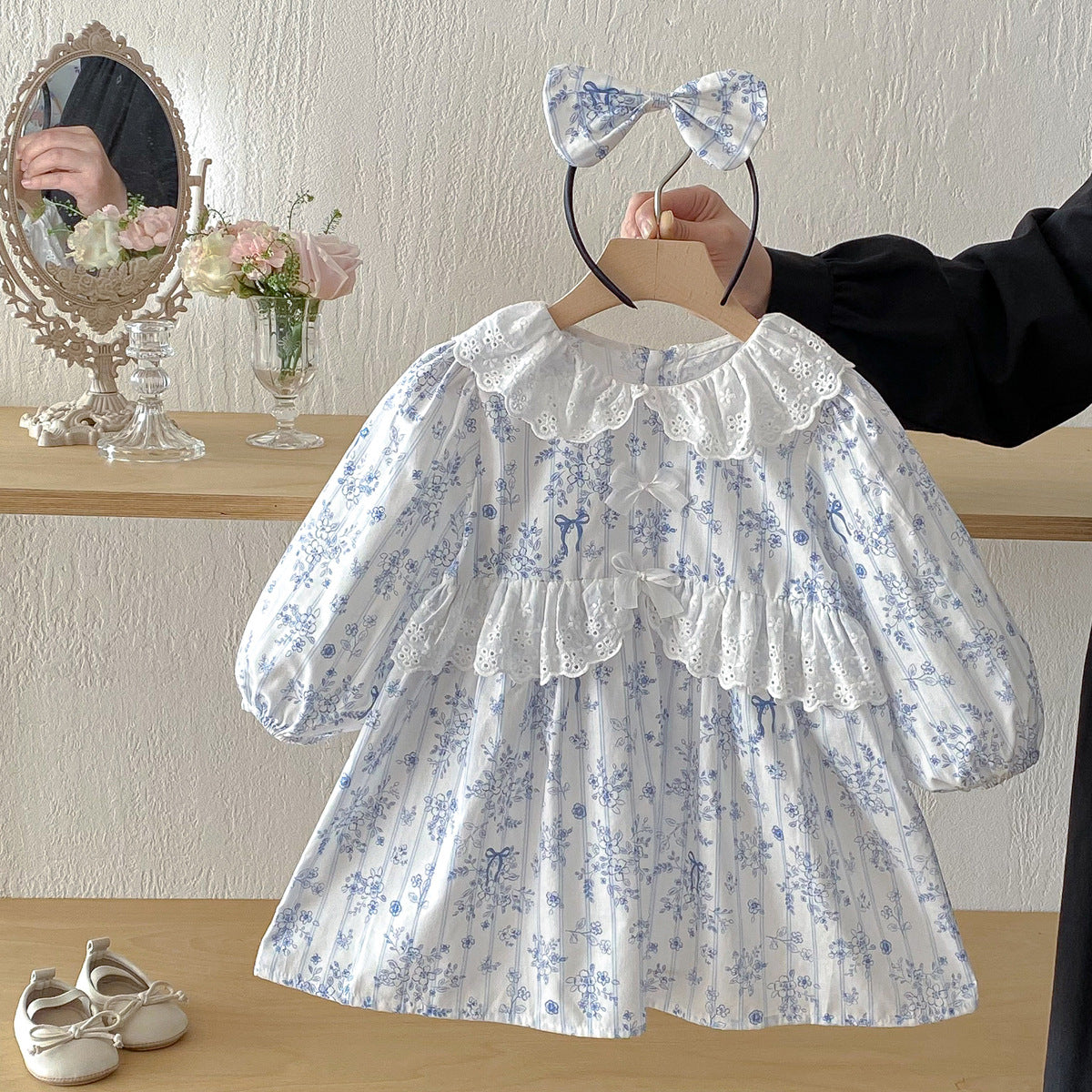 Cute Baby Girl Spring Fashion Ruffled Romper with Blue Bow Dress, Sister Set