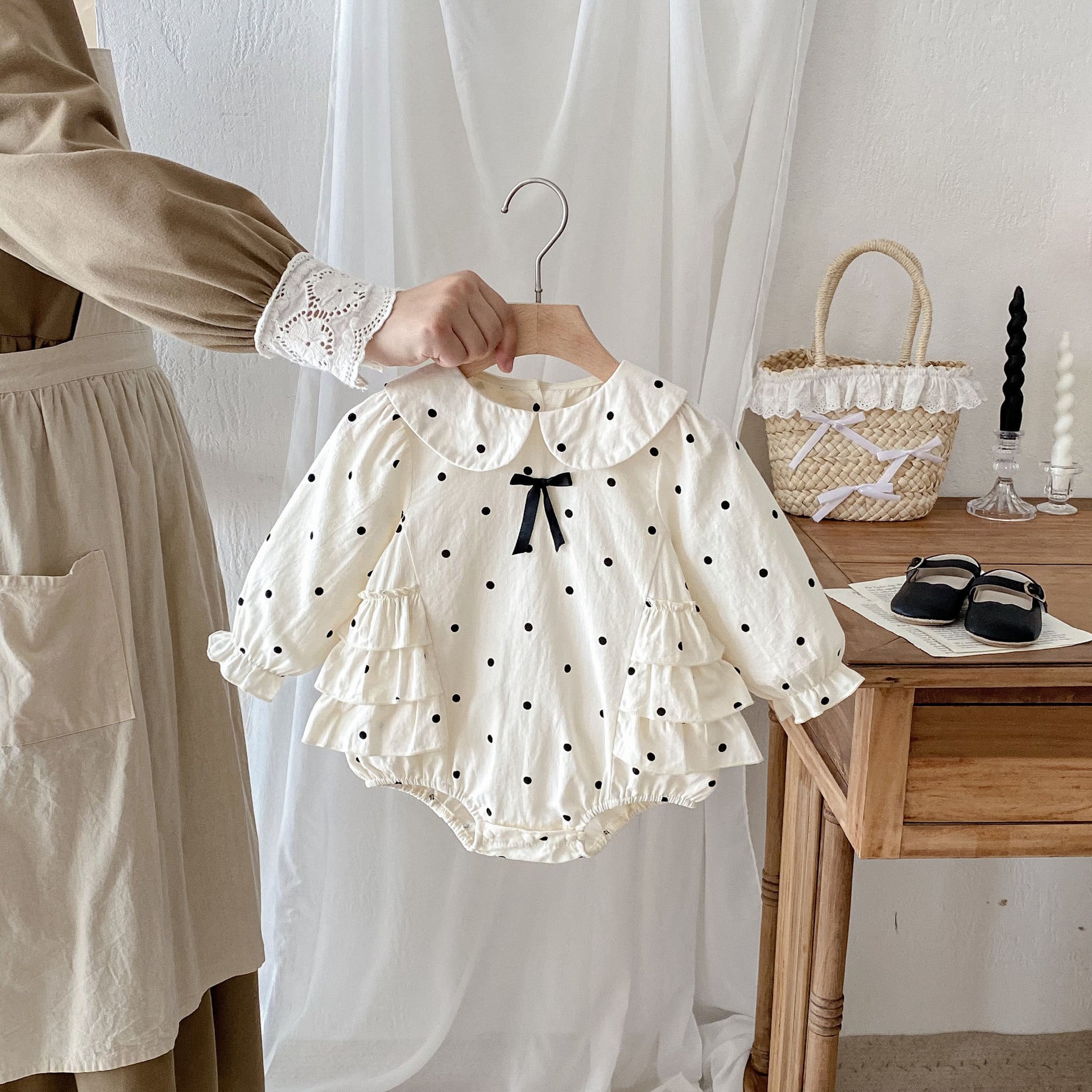 Baby Girl Onesie Sleeveless Summer Lightweight Princess Outfit for 100 Days and Birthday Celebration