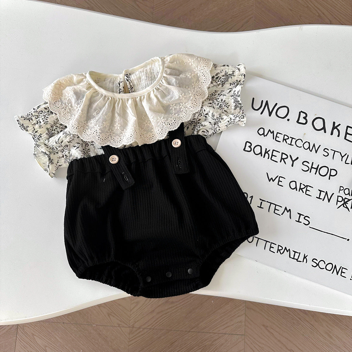 Cute Floral Baby Girl Outfit with Ruffled Top and Overalls Set for Spring and Autumn