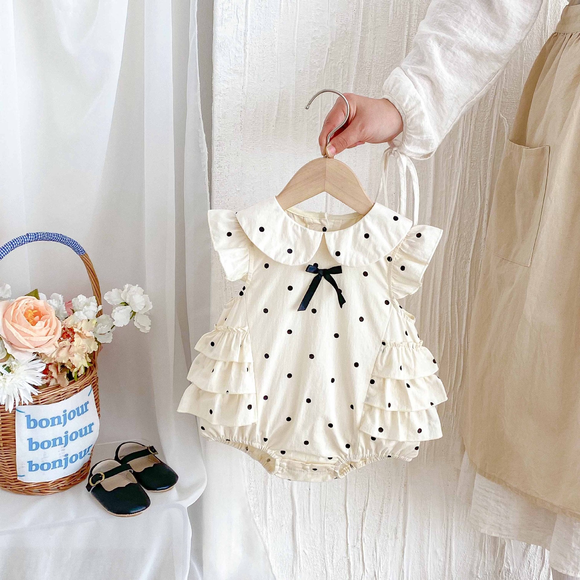Baby Girl Onesie Sleeveless Summer Lightweight Princess Outfit for 100 Days and Birthday Celebration