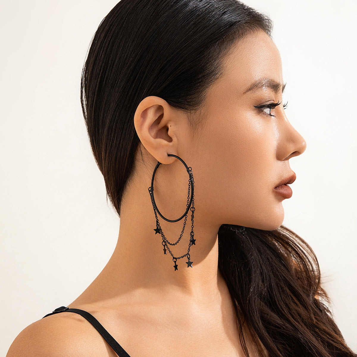 Sweet punk style black pentagonal star earrings Gothic dark earrings