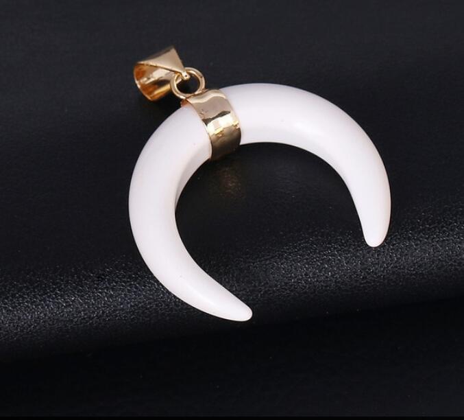 Natural Stones Crescent Moon Necklaces Pendants Purple Crystal Pink Quartz White Stone Gold Color Reiki Women Jewelry